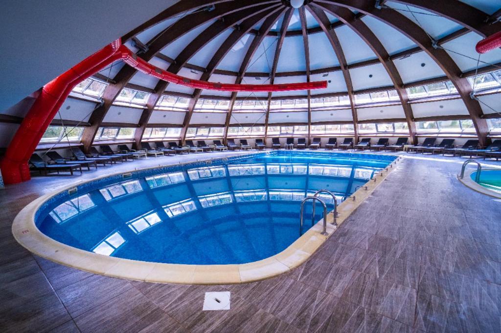 Hotel Perla Slănic-Moldova Exterior foto