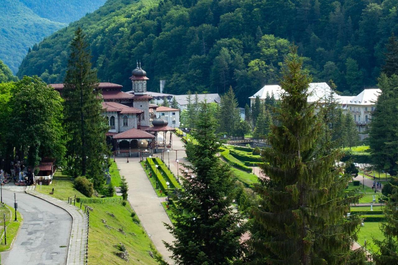 Hotel Perla Slănic-Moldova Exterior foto
